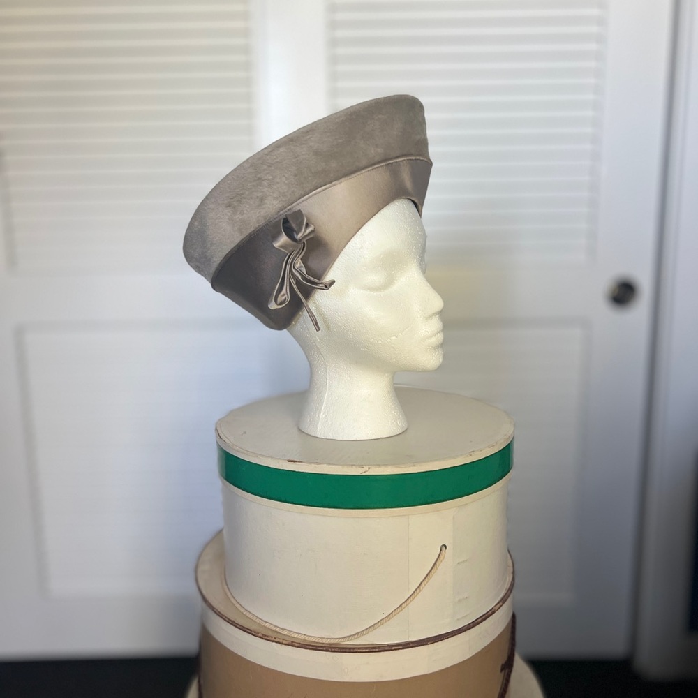 Vintage Gray  Wool Women's Hat with Satin Bow Detail
